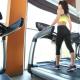 Bagaimana cara berjalan di atas treadmill yang benar?